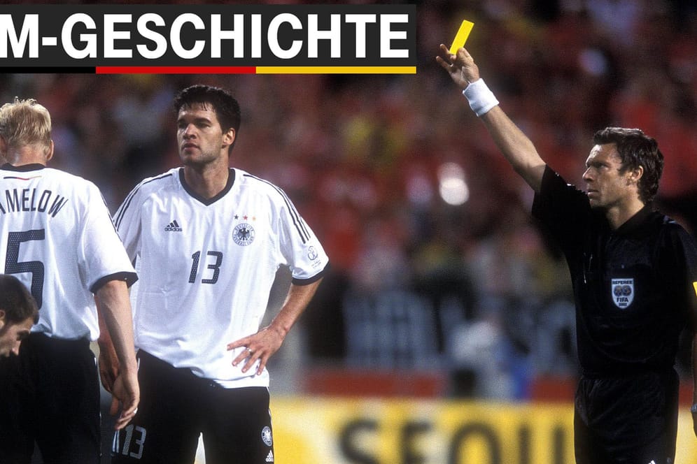 Michael Ballack bekommt seine zweite gelbe Karte bei der WM 2002: Der Schlüsselspieler der deutschen Nationalmannschaft durfte daraufhin im Finale nicht spielen.