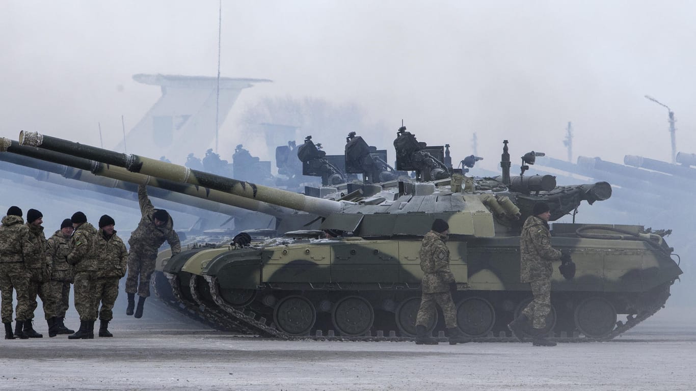 Ukrainische Panzer: Der Konflikt in der Ostukraine spitzt sich weiter zu. (Archivbild)