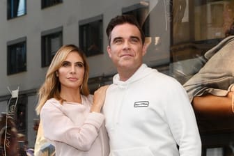 Robbie Williams und seine Frau Ayda entkamen den Flammen über die Feuertreppe.