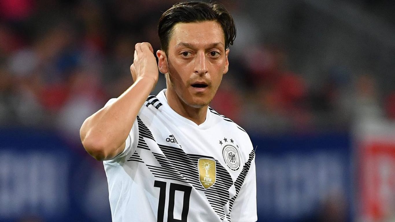 Angeschlagen: Mesut Özil wurde im Test gegen Österreich nach 76 Minuten ausgewechselt.