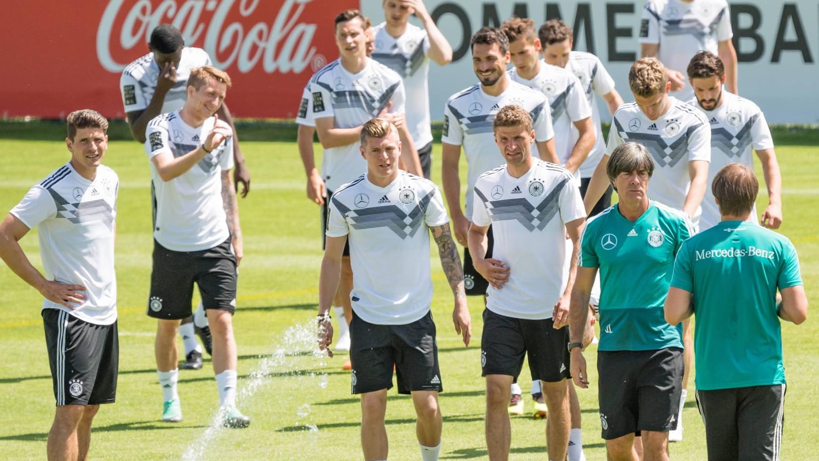 Intensive Vorbereitung: Die DFB-Elf während des Trainingslagers in Eppan.