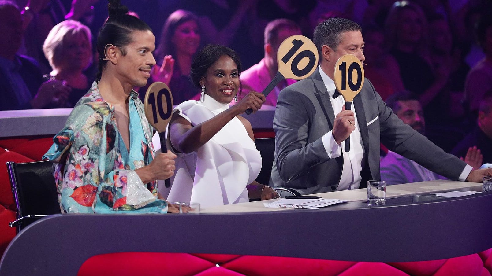 Jorge González, Motsi Mabuse und Joachim Llambi: Sie sitzen seit Jahren gemeinsam in der "Let's Dance"-Jury – mit Skandalen haben sie eher weniger am Hut.