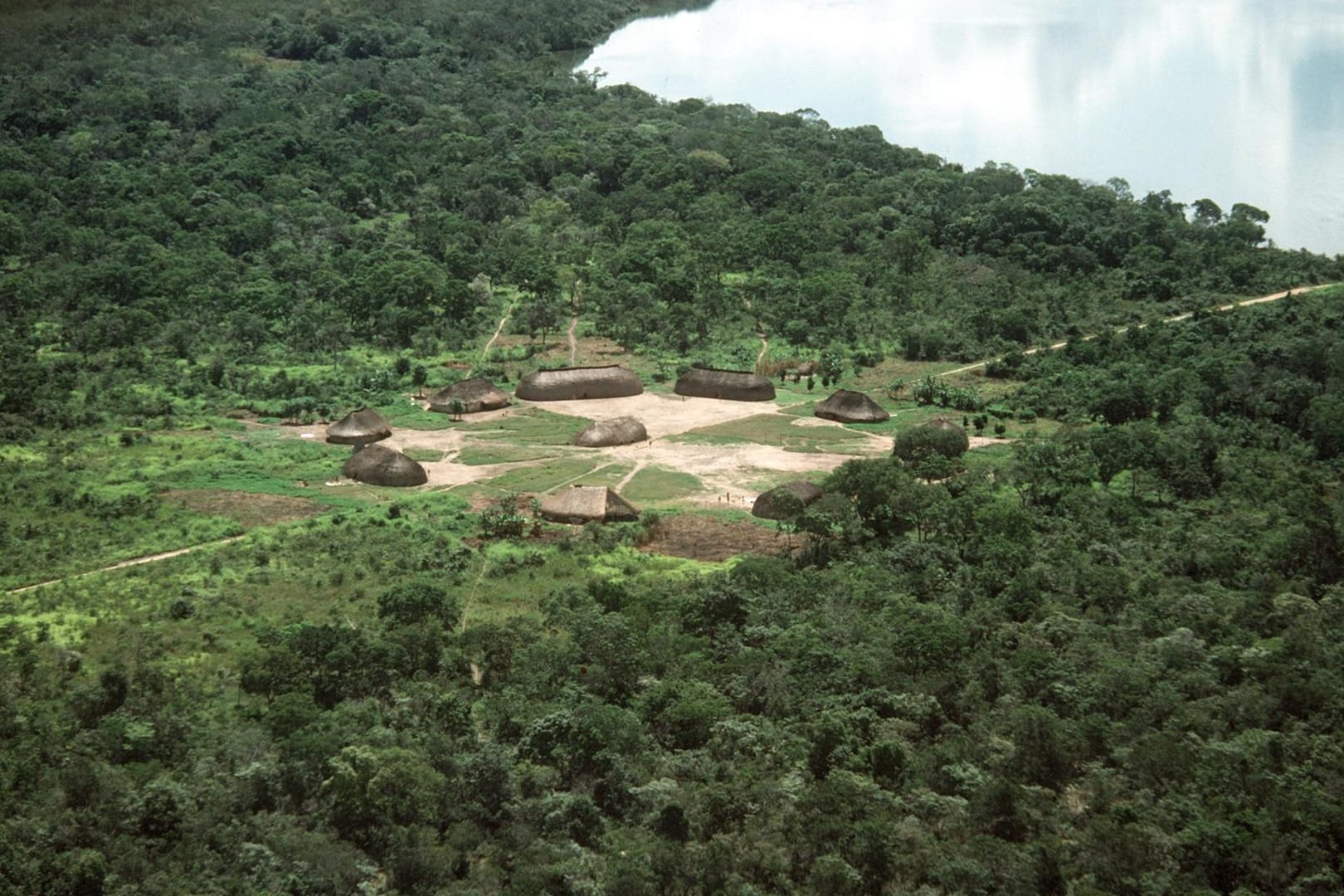 Indio-Dorf im Amazonas-Gebiet in Brasilien: Eine Familie vergrub im Nationalpark Rio Xingu ein Baby. (Archivbild)