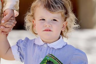 Prinz Alexander: Zur Taufe seiner kleinen Cousine steckte ihn Mama Sofia in alte Kleidung von Prinz Carl Philip.