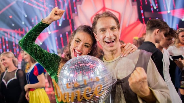 Ingolf Lück ist mit Hilfe von Profitänzerin Ekaterina Leonova "Dancing Star 2018" geworden.