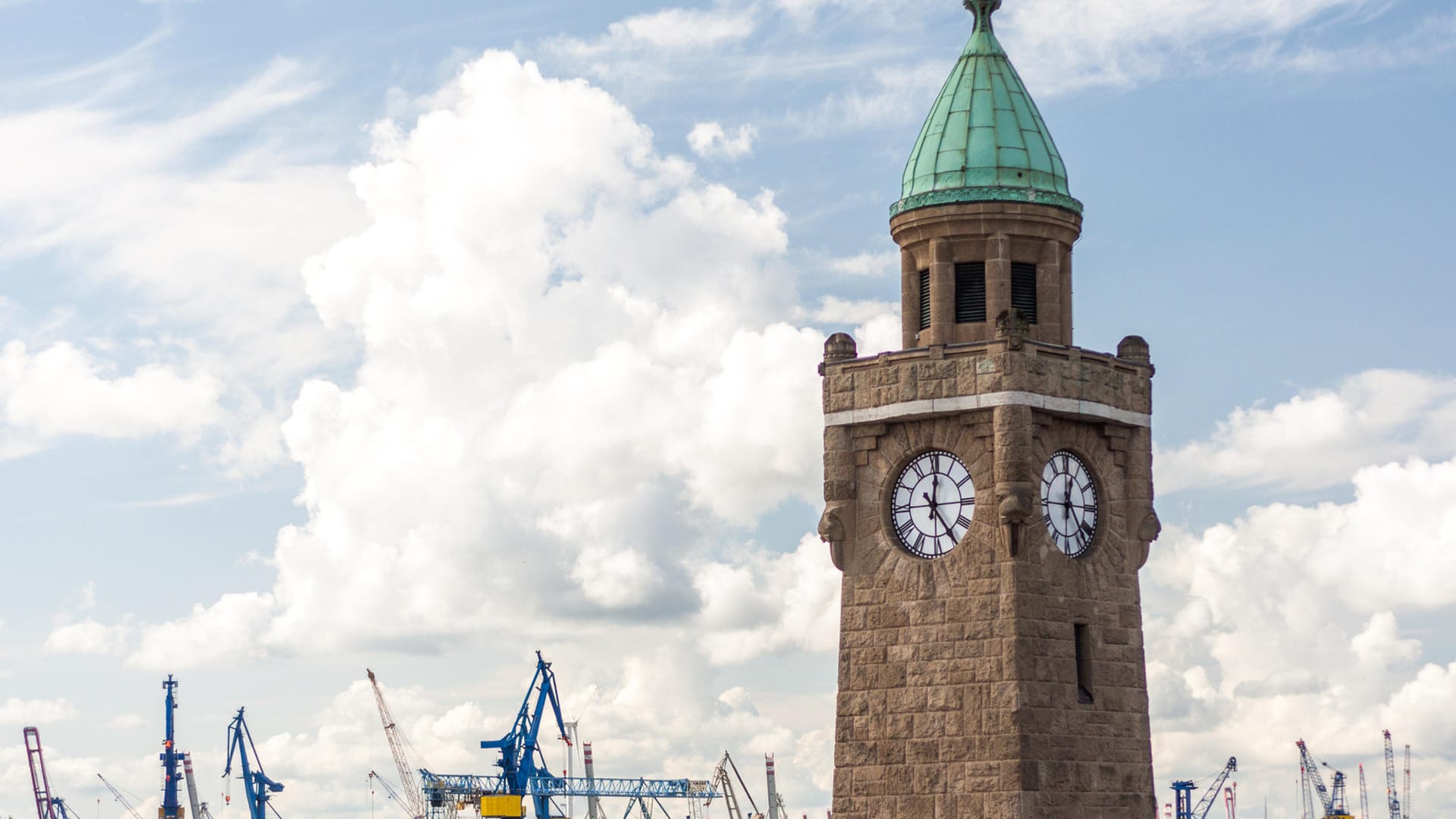 St. Pauli Landungsbrücken