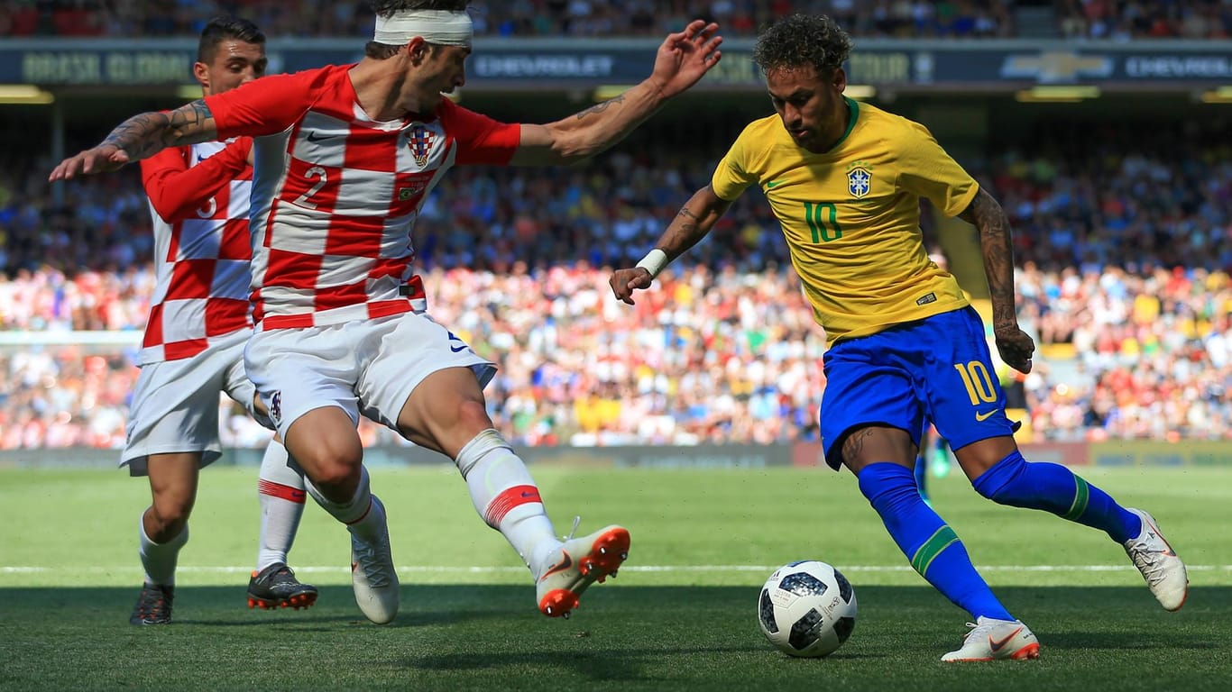 Erster Auftritt nach langer Verletzungspause: Neymar (r.) im Testspiel gegen Kroatien.