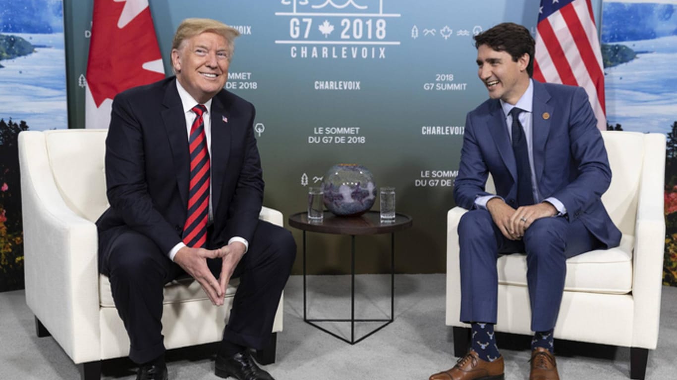 Donald Trump und Justin Trudeau (re.): Der US-Präsident macht Kanadas Premierminister für das Scheitern des G7-Gipfels verantwortlich.