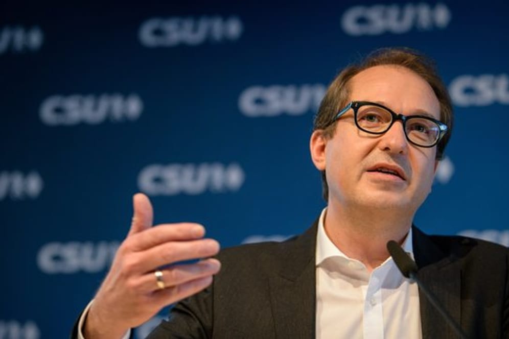 CSU-Landesgruppenchef Alexander Dobrindt fordert stärkere finanzielle Entlastungen, als sie von der großen Koalition geplant sind.