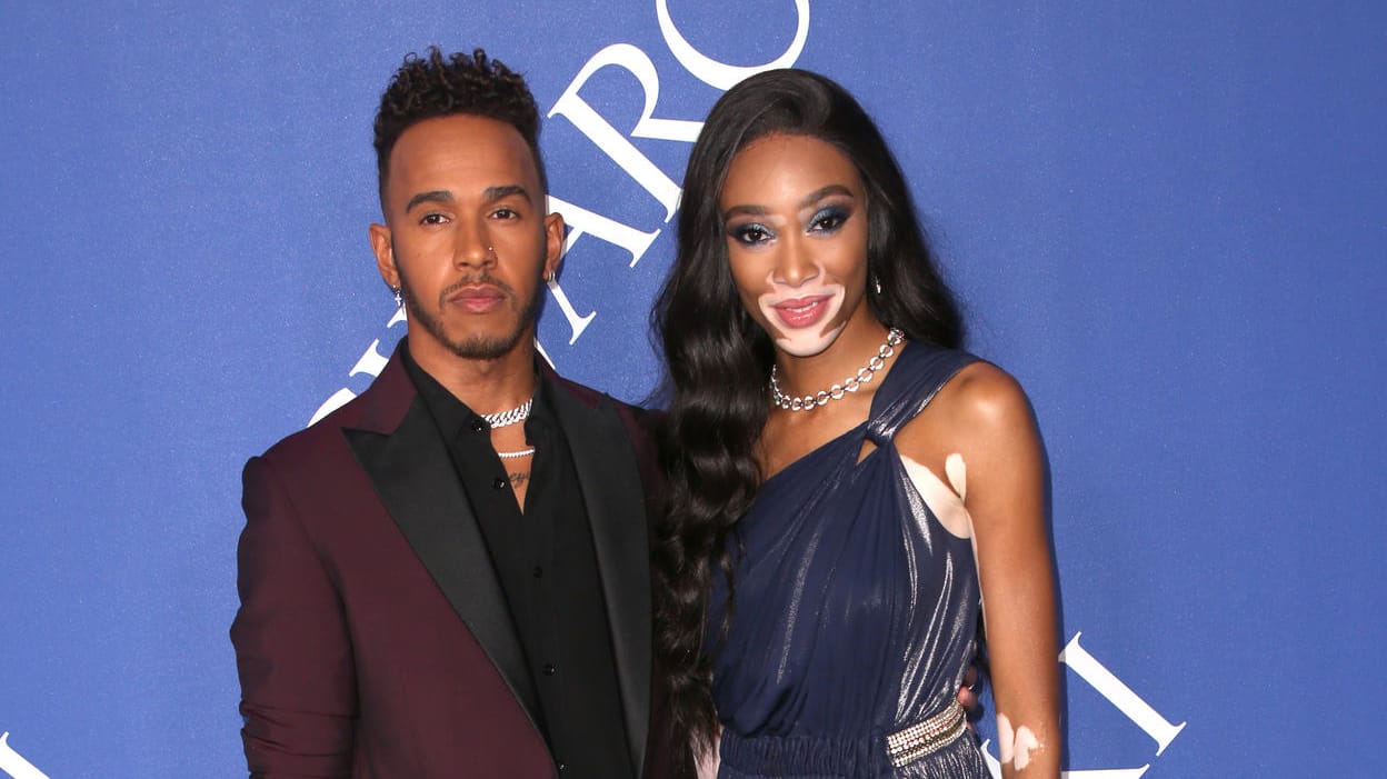 Lewis Hamilton (links) und Winnie Harlow auf den CFDA-Awards am 4. Juni in New York.