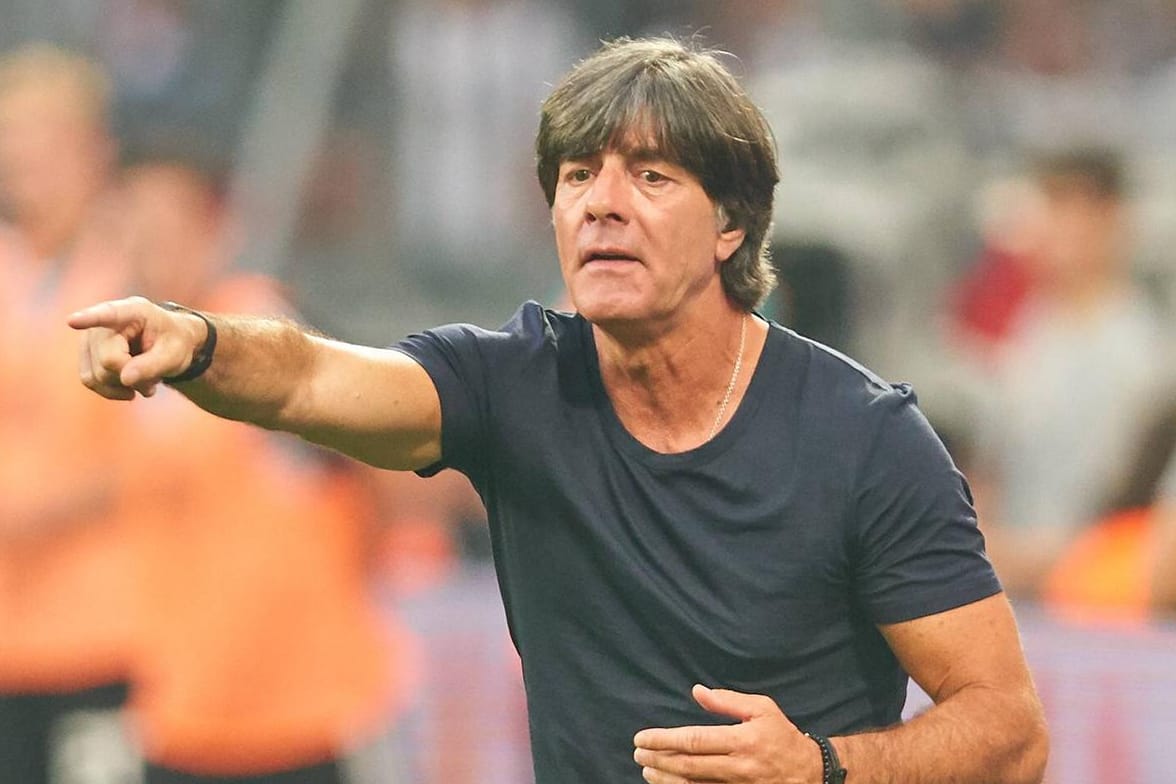 Joachim Löw: Der Bundestrainer will das DFB-Team zur Titelverteidigung führen.