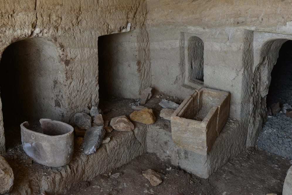 Tiberias in Israel: Bauarbeiter entdeckten eine rund 2000 Jahre alte Grabkammer am See Genezareth.