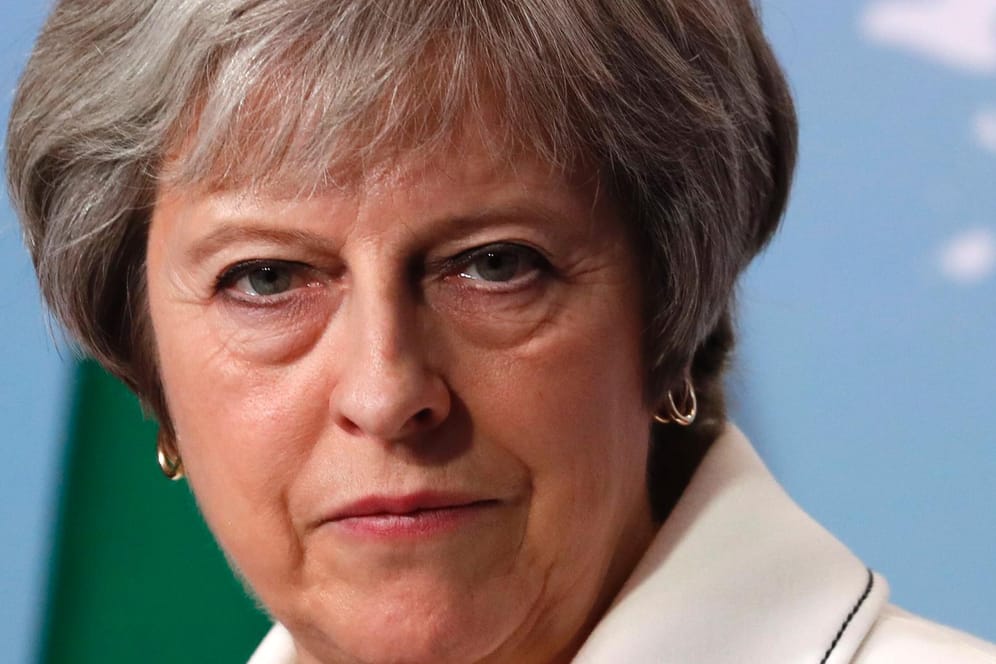 Großbritanniens Premierministerin Theresa May: EU-freundliche Rebellen in den eigenen Reihen bereiten ihr Sorgen.