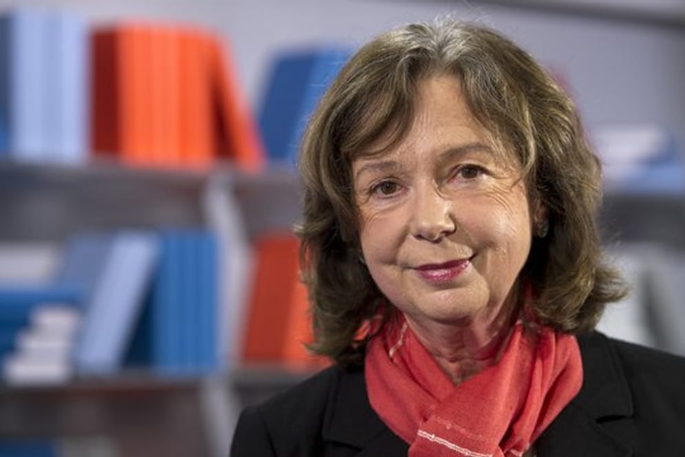 Die Autorin Ulla Hahn bekommt den Hannelore-Greve-Literaturpreis der Hamburger Autorenvereinigung.
