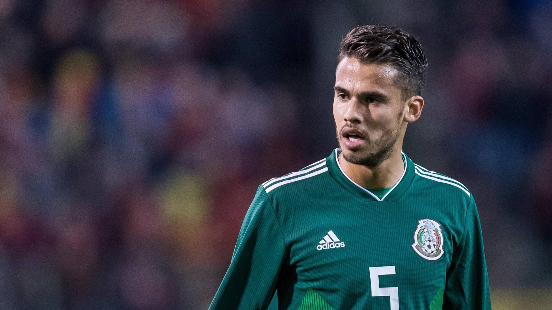 Diego Reyes: Mexikos Verteidiger kann wegen einer Muskelverletzung nicht bei der WM in Russland spielen. Diego Reyes: Mexikos Verteidiger kann wegen einer Muskelverletzung nicht bei der WM in Russland spielen.