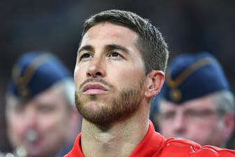 Richtet den Blick nach dem Chaostag nur auf das Sportliche: Spanien-Kapitän Sergio Ramos.