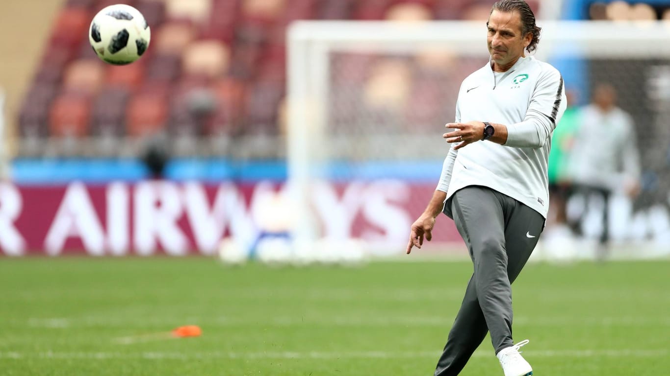 Trainer Juan Antonio Pizzi will mit Saudi-Arabien bei der WM eine Überraschung schaffen.