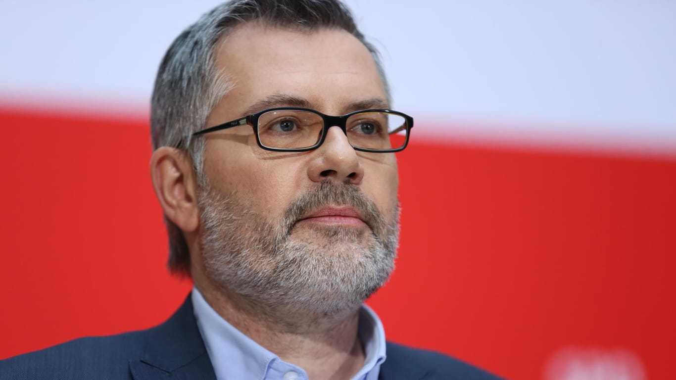 Dietmar Nietan: Der Schatzmeister der SPD will trotz höherer Parteizuschüsse weiter sparen.