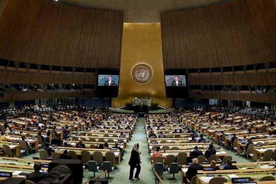 Mit ihrer Resolution beklagt die UN-Vollversammlung die "exzessive, disproportionale und rücksichtslose Gewalt" Israels gegenüber den Palästinensern.