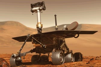 Ein undatiertes NASA-Handout zeigt eine Abbildung des Mars-Rovers "Opportunity": Der Staubsturm auf dem Mars wütet weiter.