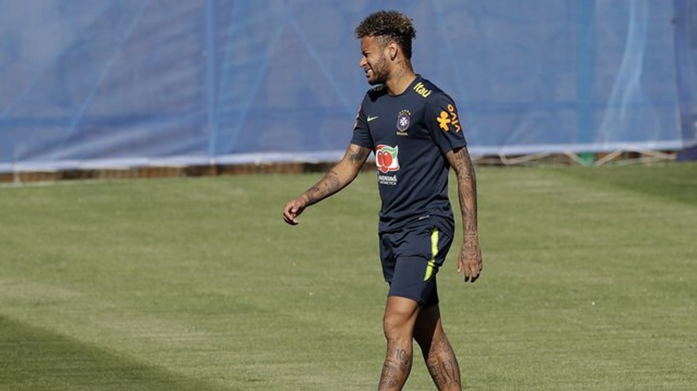 Der teuerste Spieler aller Zeiten: Neymar.