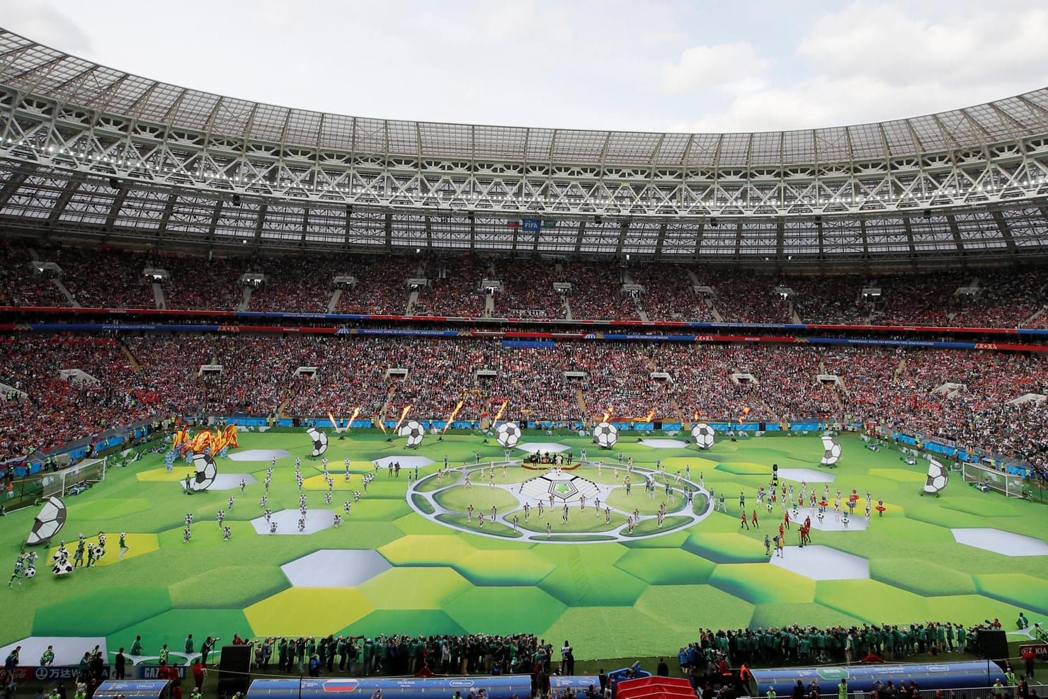 Das Stadion kurz vor dem Auftritt von Robbie Williams.