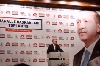 Der türkische Präsident Recep Tayyip Erdogan bei seiner Ansprache an Funktionäre seiner AKP. Die für Führungskader gedachte Ansprache ist an die Öffentlichkeit gelangt.