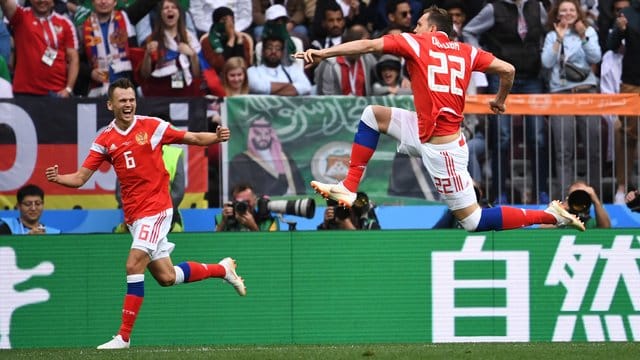 Russland gewann das WM-Eröffnungsspiel gegen Saudi-Arabien mit 5:0. Russland gewann das WM-Eröffnungsspiel gegen Saudi-Arabien mit 5:0.