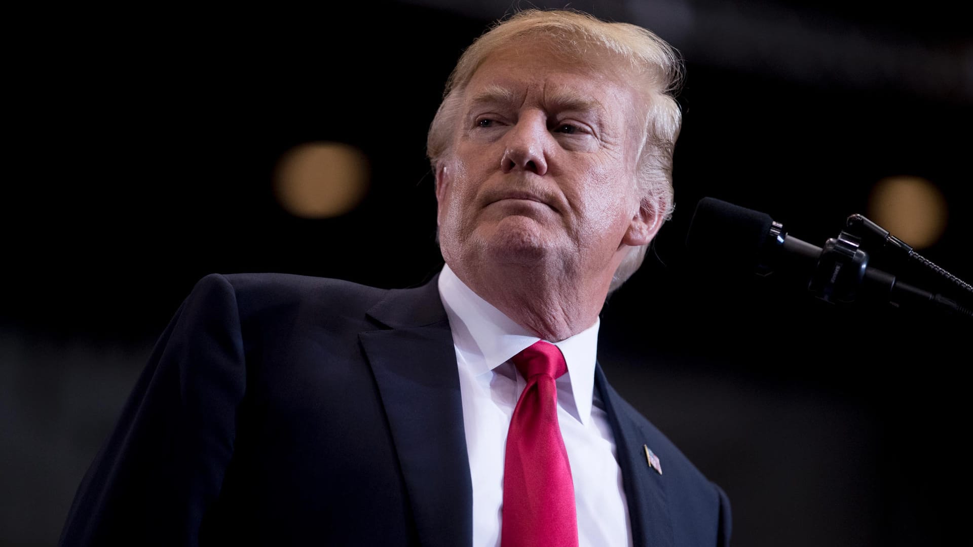 Donald Trump: Der US-Präsident will am Freitag umfangreiche Strafzölle gegen China verkünden, sagt ein CNN-Bericht. Donald Trump: Der US-Präsident will am Freitag umfangreiche Strafzölle gegen China verkünden, sagt ein CNN-Bericht.