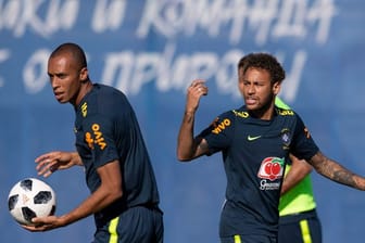 Neymar will gelassen auf Provokationen der Gegenspieler reagieren.