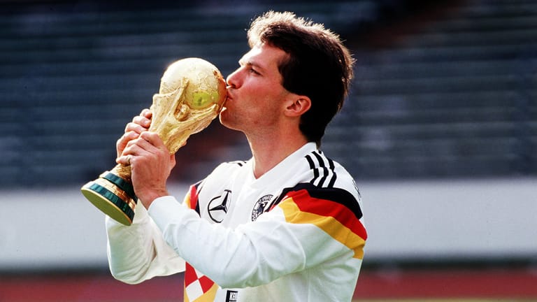 Lothar Matthäus: Der Rekord-Nationalspieler krönte seine Karriere mit dem WM-Titel 1990.