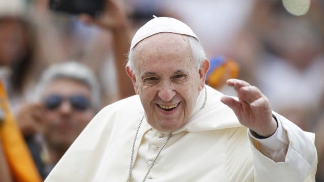 Papst Franziskus warnt davor, Migranten nur als "Nummern" anzusehen. Papst Franziskus warnt davor, Migranten nur als "Nummern" anzusehen.