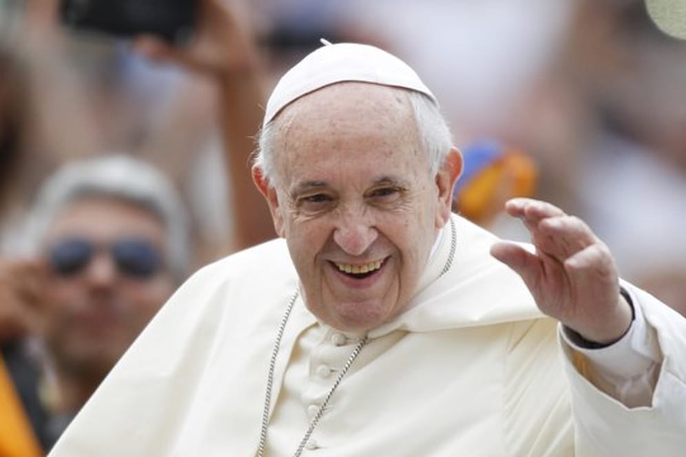 Papst Franziskus warnt davor, Migranten nur als "Nummern" anzusehen.