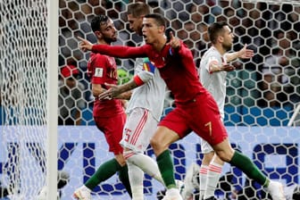 Jubel: Ronaldo dreht nach dem 2:1 ab.