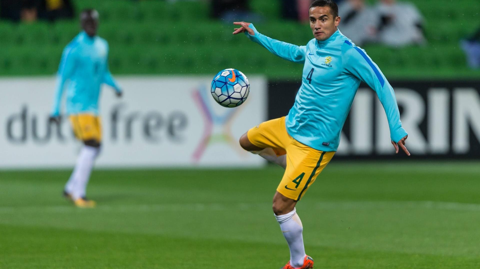 Tim Cahill ist mit 38 Jahren zwar nicht mehr so schnell wie einst, allerdings immer noch fester Bestandteil Teil der australischen Nationalmannschaft. In der Startelf steht er aber immer seltener.