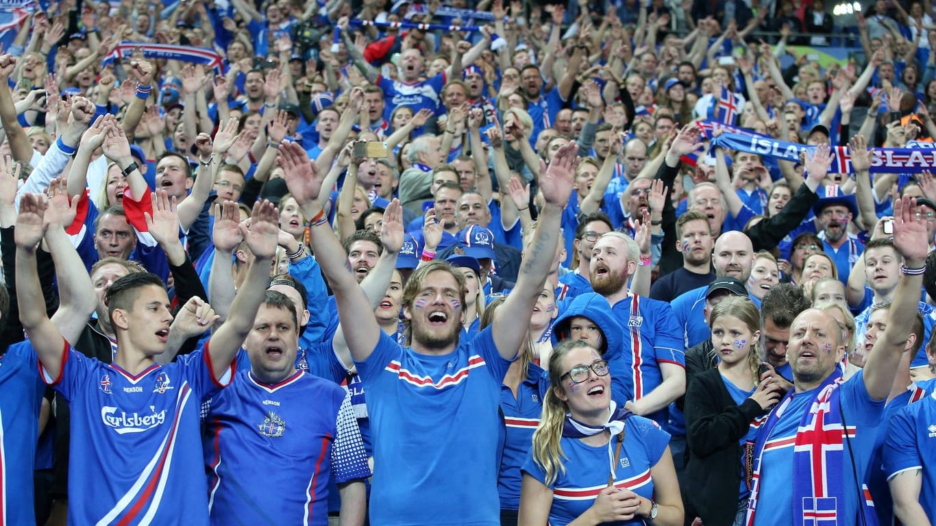 Begeisternd: Islands Fans bei der EM 2016 in Frankreich.