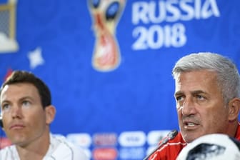 Selbstbewusst: Schweiz-Coach Vladimir Petkovic (r) und Routinier Stephan Lichtsteiner.