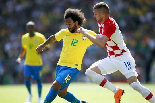 Ante Rebic (r) beginnt im Spiel gegen Nigeria von Beginn an.