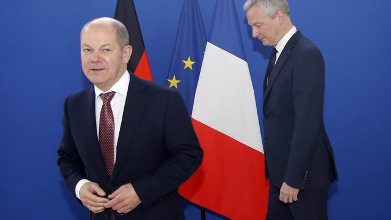Finanzminister Olaf Scholz zusammen mit seinem französischen Amtskollegen Bruno Le Maire in Paris.