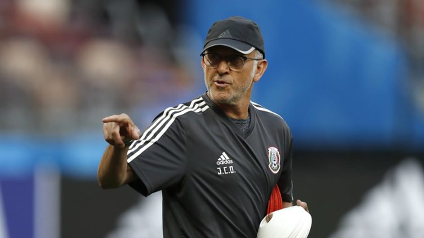 Respekt ja, Angst nein: Coach Juan Carlos Osorio gibt bei Mexiko die Richtung vor.