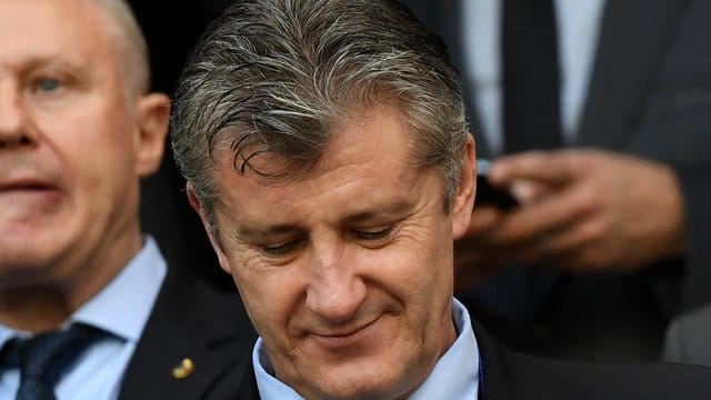 Kroatiens Verbandspräsident Davor Suker wurde als Spieler bei der WM 20 Jahre zuvor Torschützenkönig. Kroatiens Verbandspräsident Davor Suker wurde als Spieler bei der WM 20 Jahre zuvor Torschützenkönig.