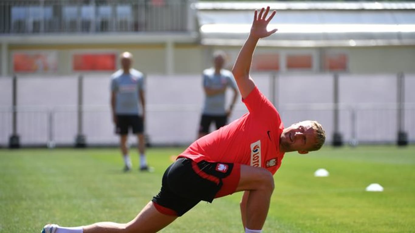 Polens angeschlagener Verteidiger Kamil Glik trainiert für seinen Einsatz bei der WM.
