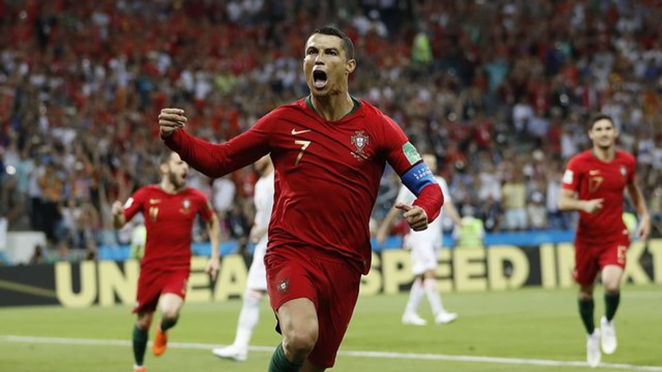 Cristiano Ronaldo erzielt gleich im ersten WM-Spiel drei Tore.