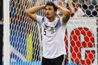 Ungläubiger Blick: Hummels im Spiel gegen Mexiko.