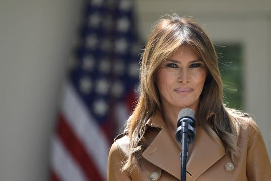 First Lady Melania Trump hat sich entschieden gegen die Praxis der Einwanderungsbehörden, Familien zu trennen, ausgesprochen.