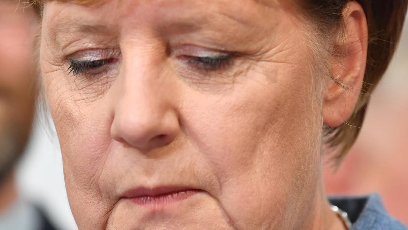 Bundeskanzlerin Angela Merkel (CDU): Der Streit mit Horst Seehofer hat ihr Ansehen beschädigt.