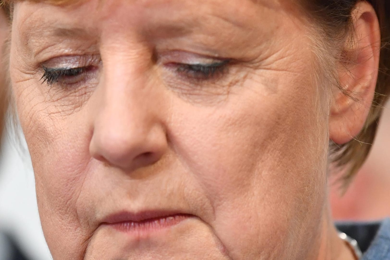 Bundeskanzlerin Angela Merkel (CDU): Der Streit mit Horst Seehofer hat ihr Ansehen beschädigt.