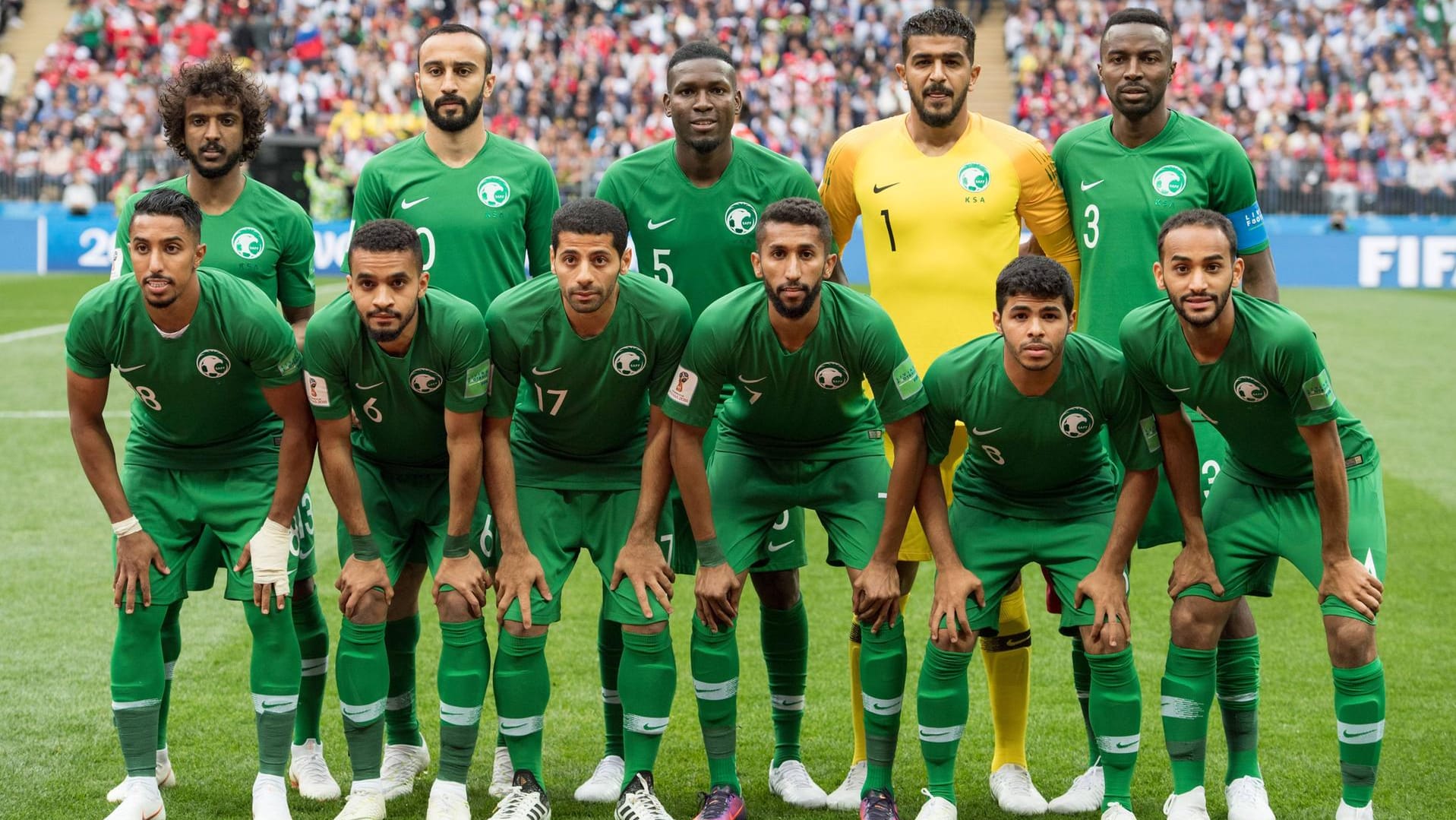 Saudi Arabiens Nationalmannschaft: Beim Flug zum nächsten Spielort in Rostow hat das Flugzeug des Teams Feuer gefangen. Saudi Arabiens Nationalmannschaft: Beim Flug zum nächsten Spielort in Rostow hat das Flugzeug des Teams Feuer gefangen.
