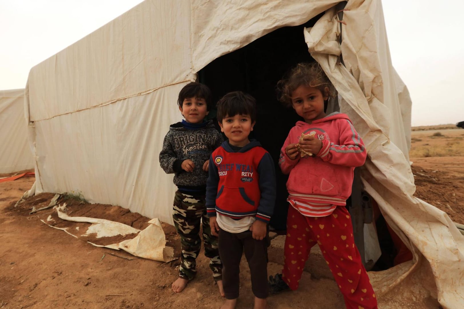 Syrische Kinder im Flüchtlingslager Mafraq in Jordanien: Allein dort leben etwa 160.000 Bürgerkriegsflüchtlinge.