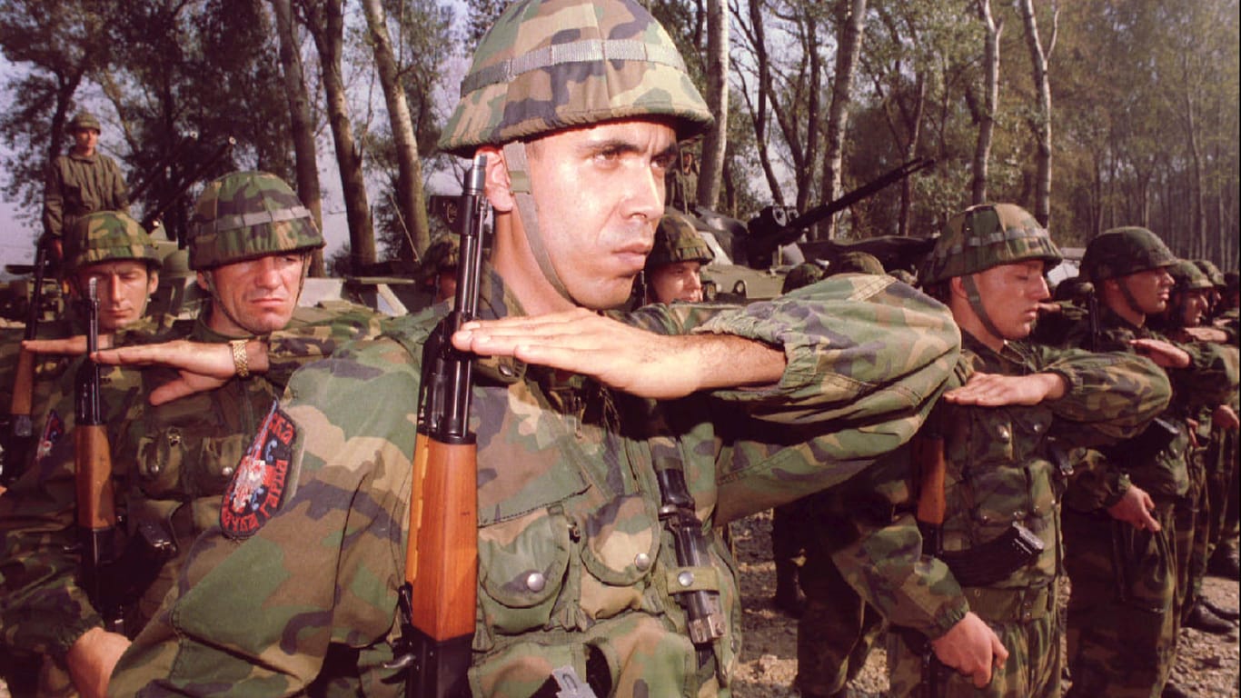 "Arkans Tiger": Die von Željko "Arkan" Ražnatović kommandierte paramilitärische "Serbische Freiwilligengarde" verübte während der Jugoslawienkrieg zahlreiche Kriegsverbrechen.
